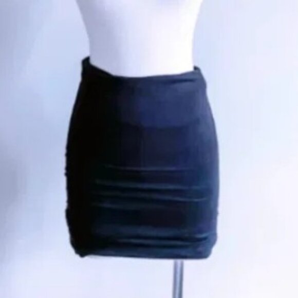 Navy Skort & Convertible Cami Set by Diane Kroe - Picture 1 of 5